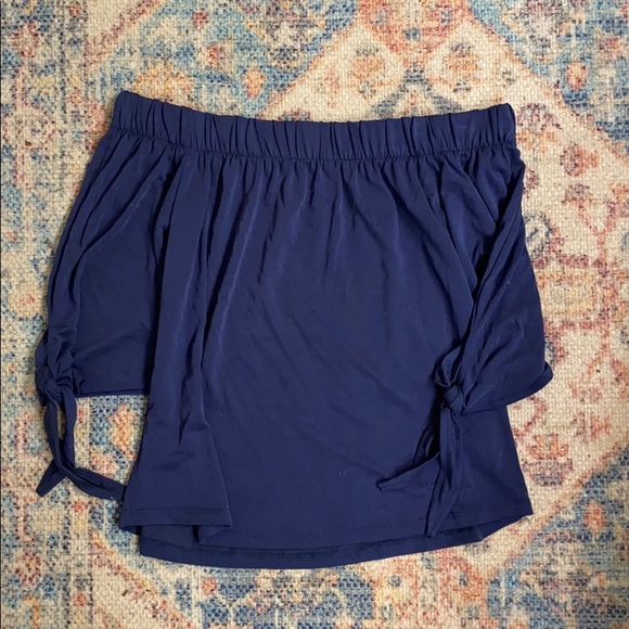 Francesca’s Off The Shoulder Top - Picture 1 of 1